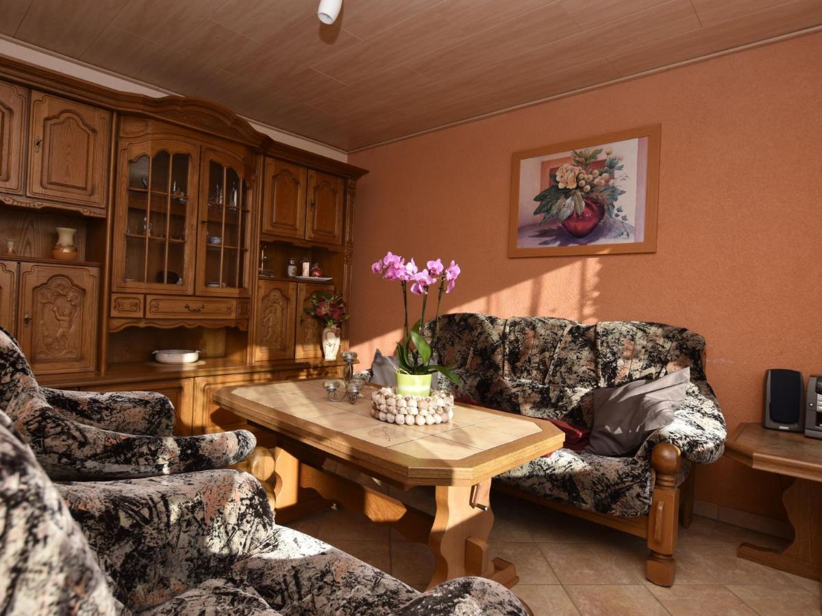 Spacious Apartment In Brusow With Garden Kröpelin Exterior foto