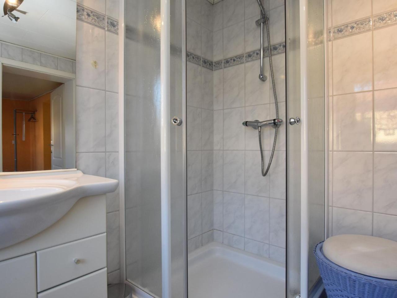 Spacious Apartment In Brusow With Garden Kröpelin Exterior foto